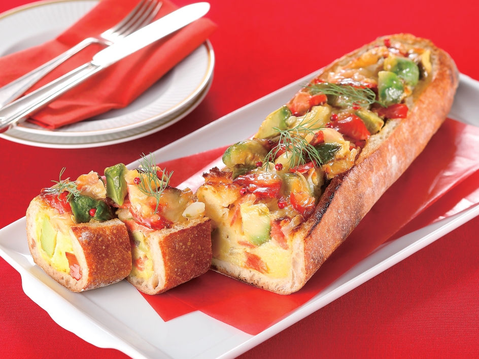 まるごとバゲットキッシュ スモークサーモン&アボカド