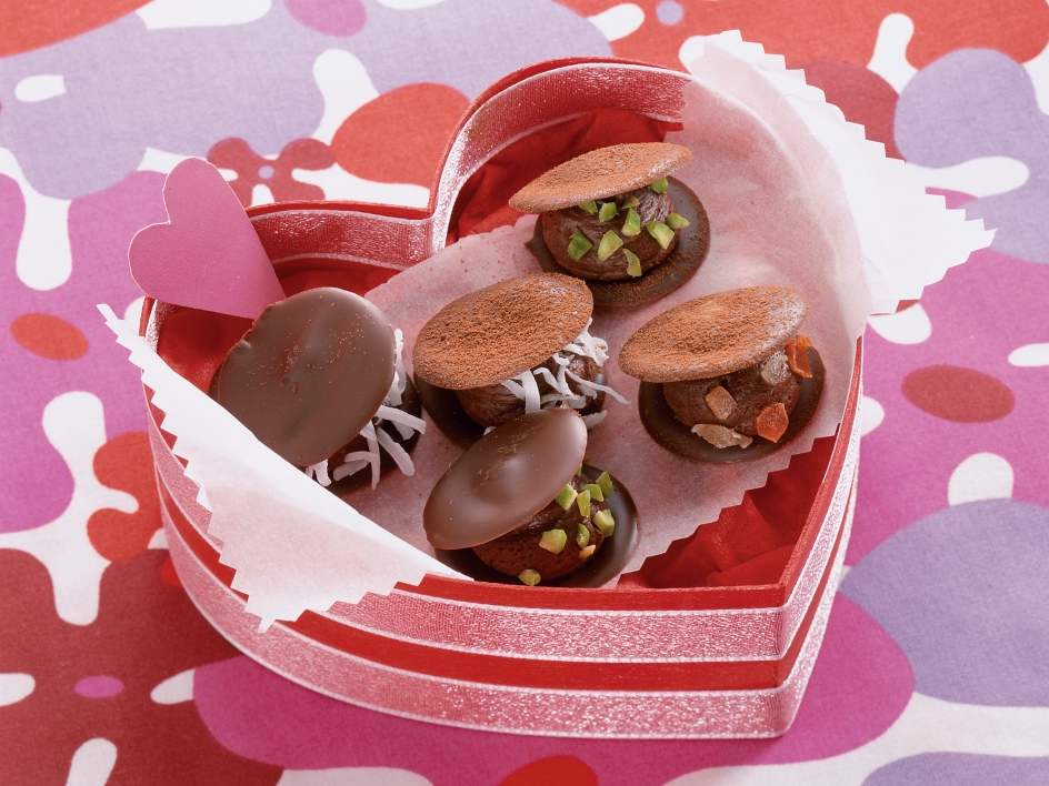 チョコレートディスクのガナッシュサンド